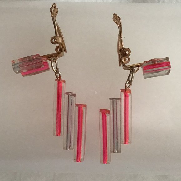 Funky Pink Tube Clip Earrings Vintage - Picture 6 of 14